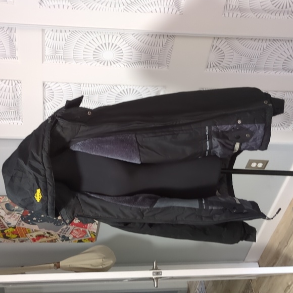 Men's Large Waterproof Ski Jacket With Hood - Picture 3 of 5